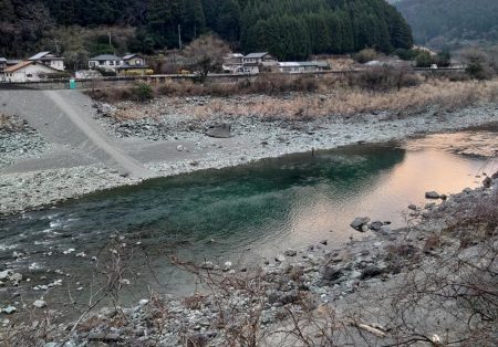 大型ばかり ～天竜川ルアーフライ専用区～